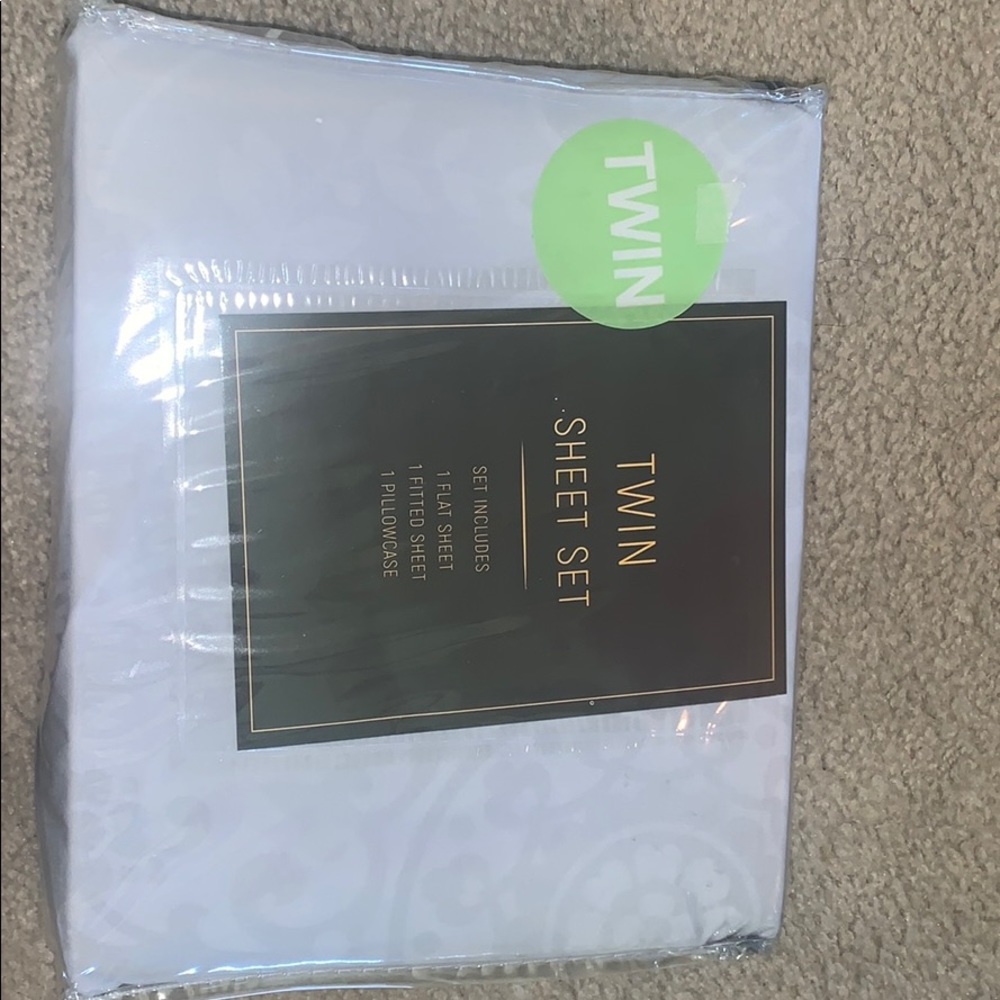 Lilac 3 piece twin sheet set